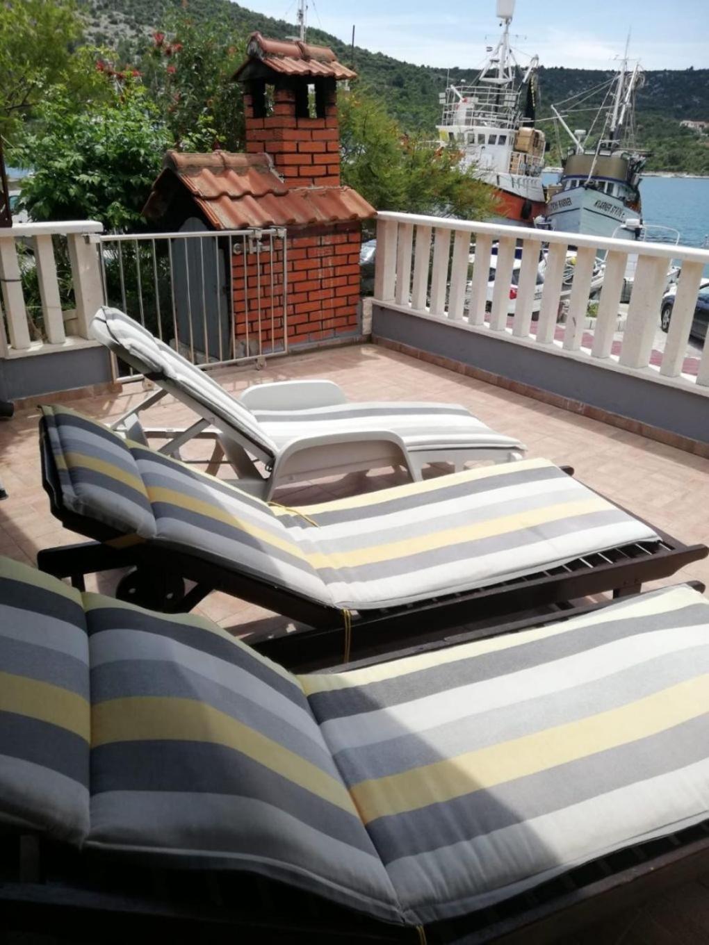 Apartment Josip Vinišće Εξωτερικό φωτογραφία